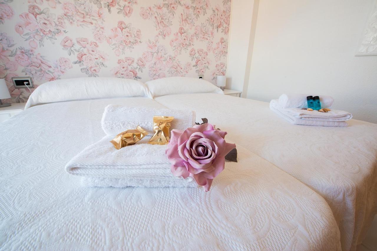 Las Damas Premium 23F Beach Front - Pool & Parking Benidorm Esterno foto