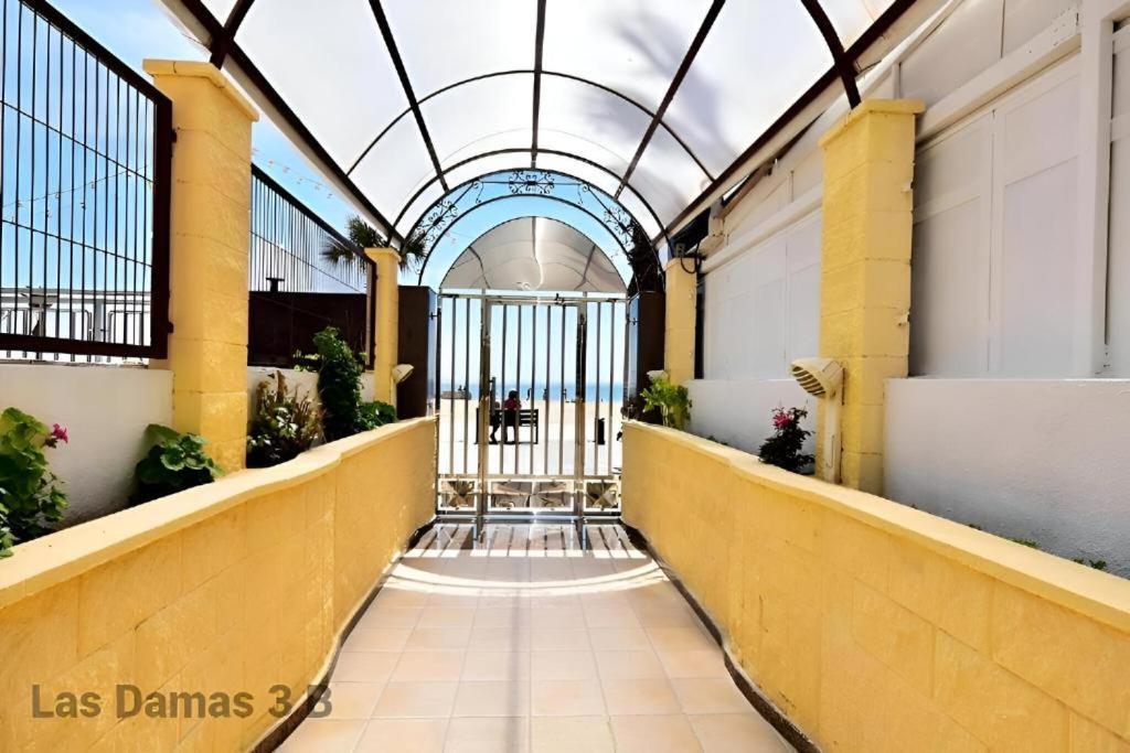 Las Damas Premium 23F Beach Front - Pool & Parking Benidorm Esterno foto